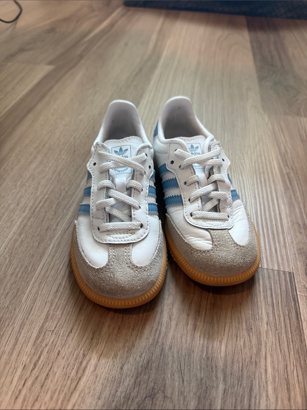 adidas Kids White Sneakers with Light Blue Stripes and Gum Sole